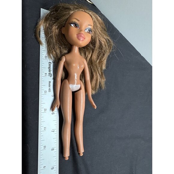 Bratz Doll Yasmin 2001 MGA 8.5" Vintage Collectible Nude Doll Brown Hair & Eyes - Picture 8 of 8